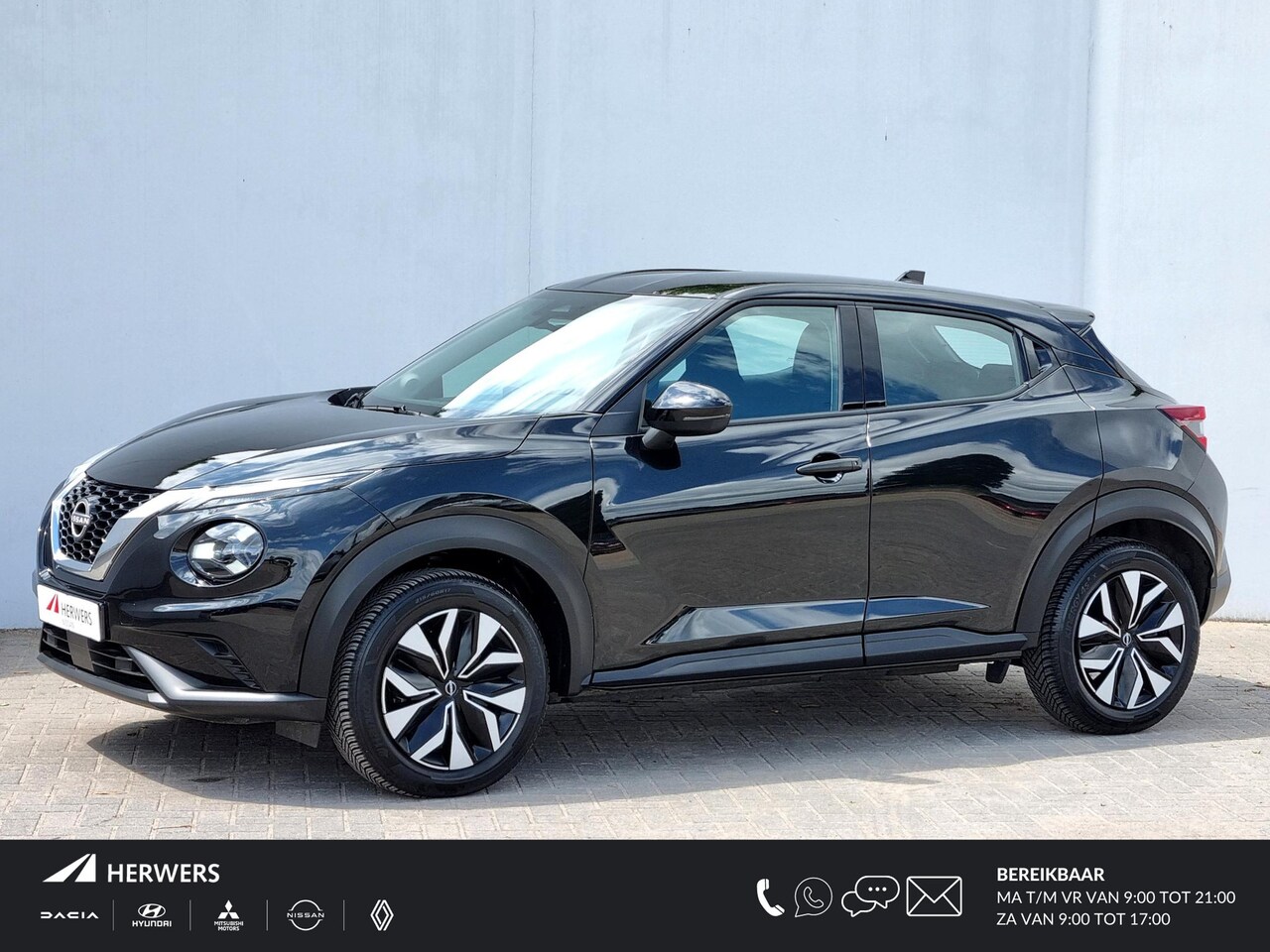 Nissan Juke - 1.0 DIG-T Acenta / All Season Banden / Navigatie / Camera / Cruise Control / Stoelverwarmi - AutoWereld.nl