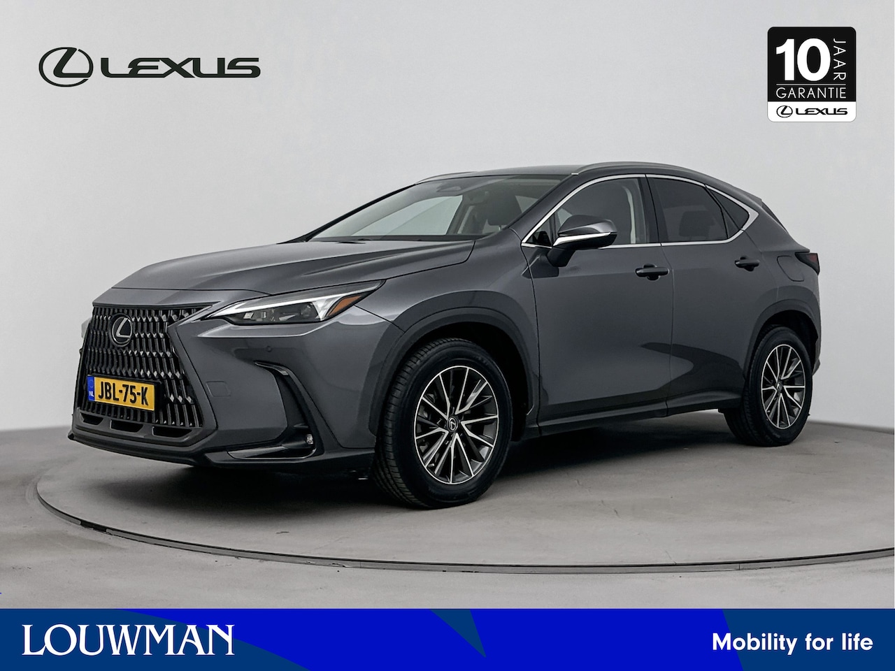 Lexus NX - 450h+ AWD Business Line | Stoel & Stuurverwarming | Parkeersensoren | Carplay | - AutoWereld.nl