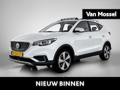 MG ZS - EV Luxury 45 kWh | PANORAMADAK | LEDER | APPLE CARPLAY | ACHTERUITRIJCAMERA | CLIMATE CONT