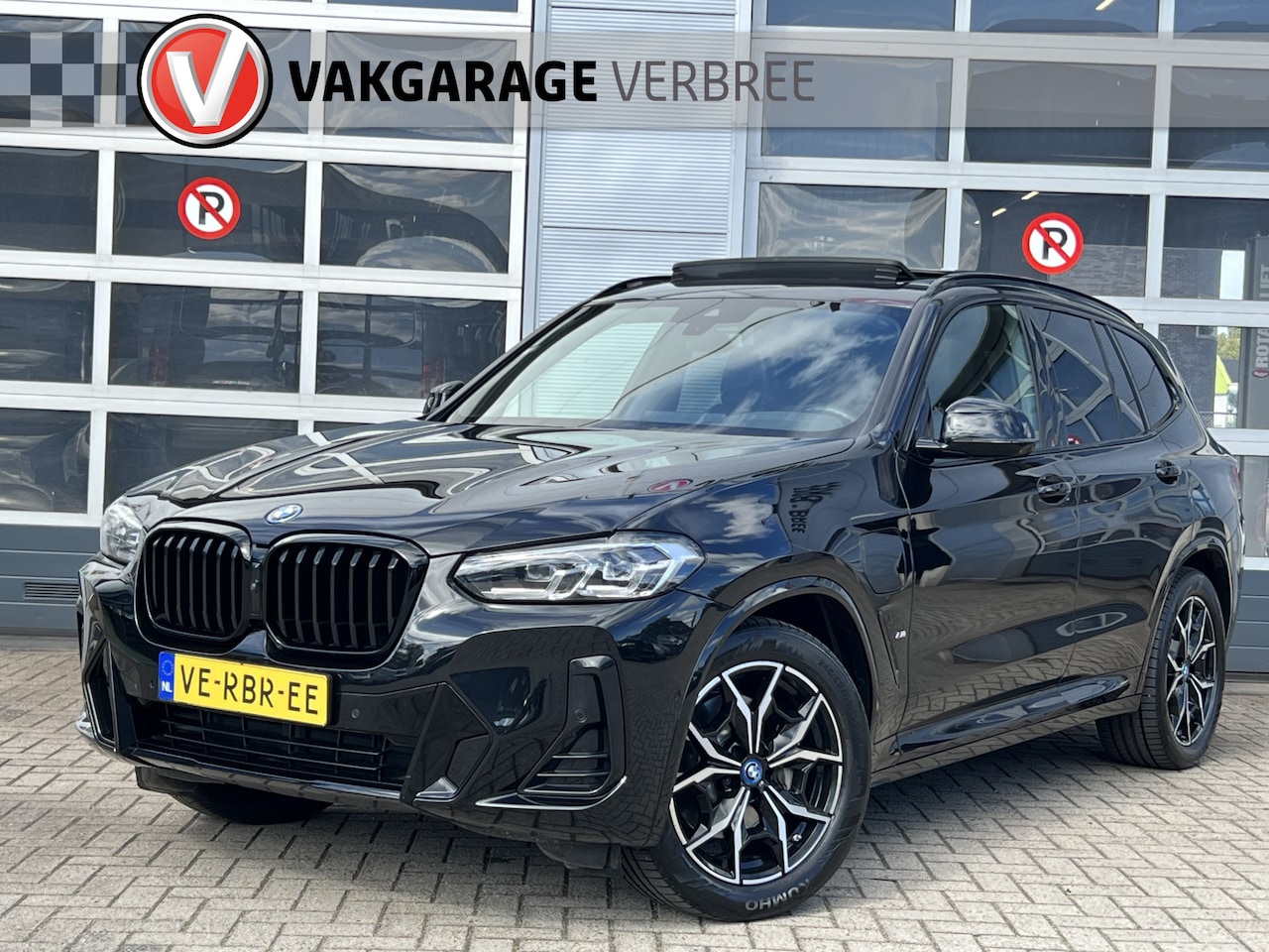 BMW X3 - xDrive30e | Navigatie/Android/Apple Carplay | LM Velgen 19" | Elektrisch Glazen Panoramada - AutoWereld.nl