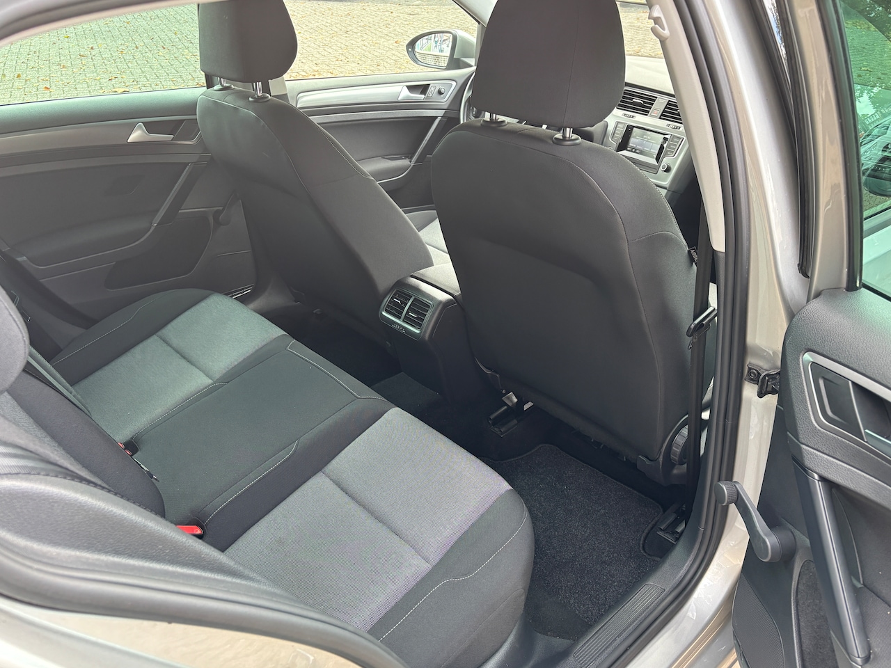 Volkswagen Golf - 1.2 TSI Trend Edition