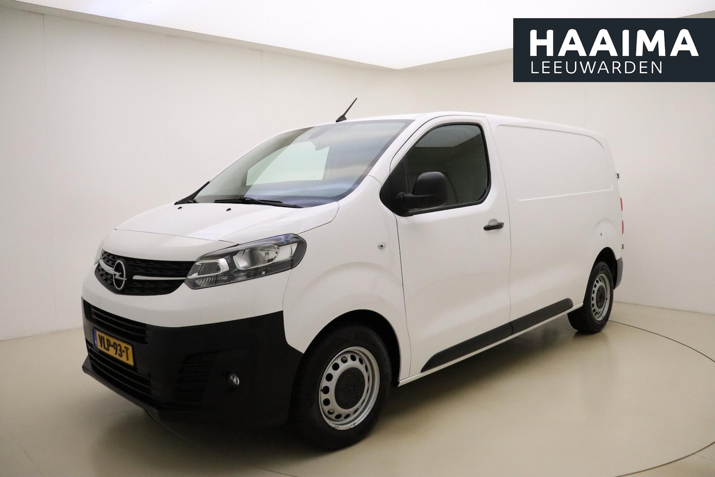 Opel Vivaro - 2.0 CDTI L2H1 Selection 120 PK | Handgeschakeld | 3-zits | Airco | Cruise Control | Trekha - AutoWereld.nl