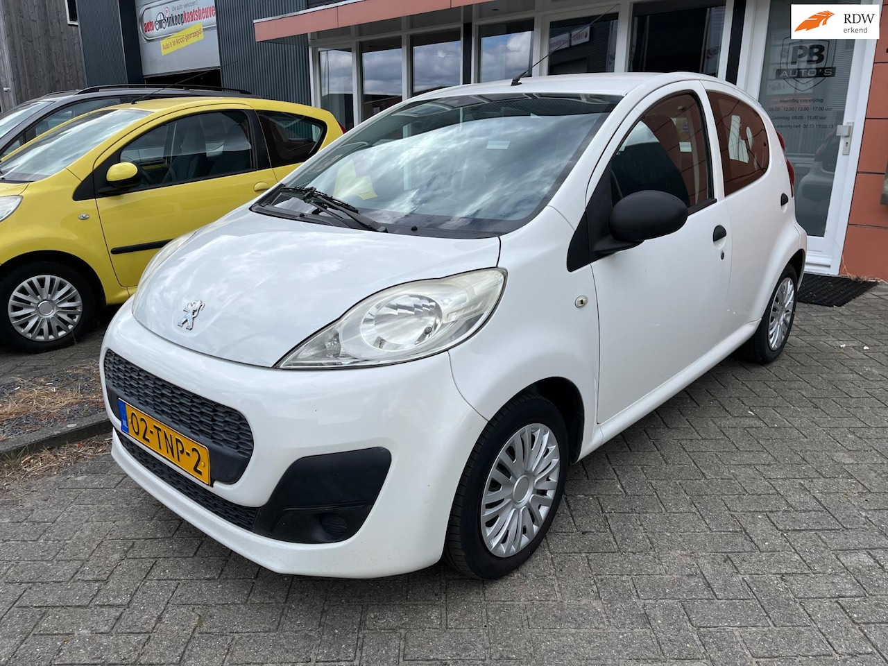 Peugeot 107 - 1.0 Access Accent airconditioning - AutoWereld.nl