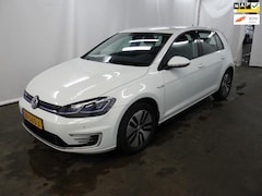 Volkswagen e-Golf - E-Golf | SOH ?% | Facelift | Cruise Control | LED Verlichting | Parkeersensoren | CarPlay