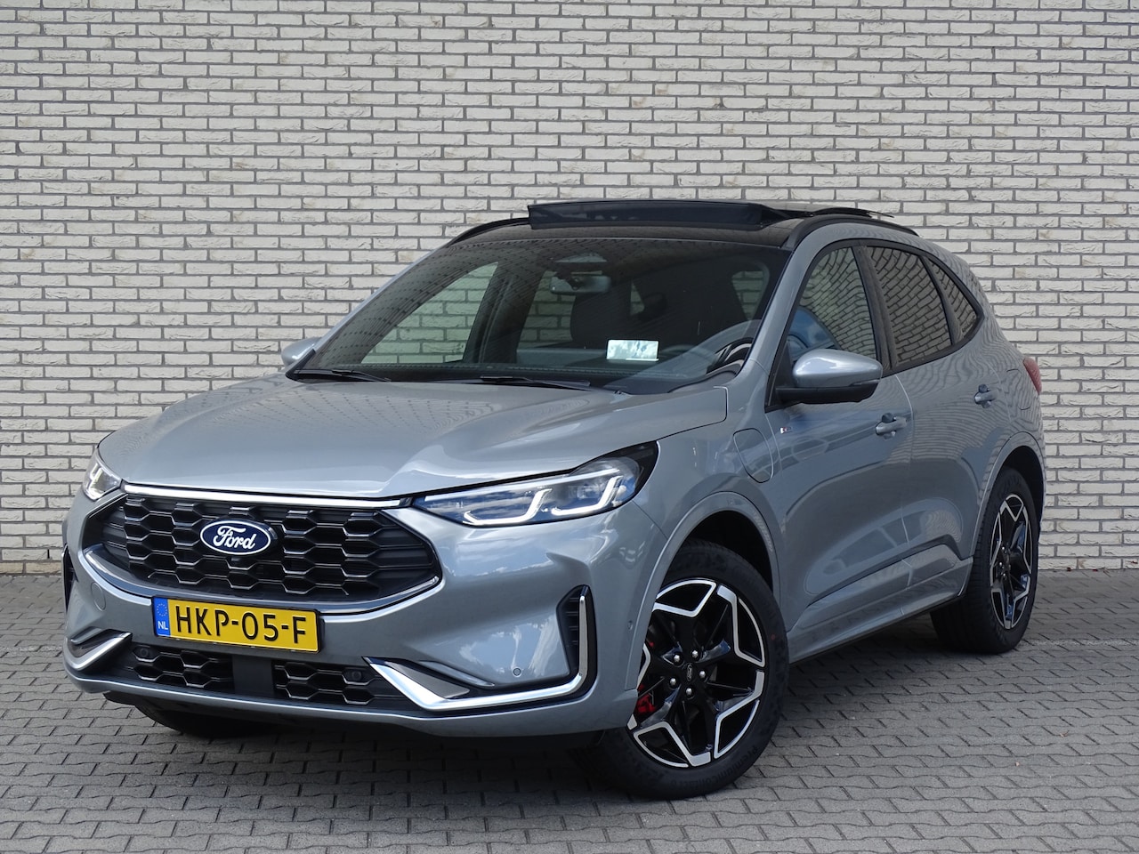 Ford Kuga - 2.5 PHEV 243pk ST-Line X | Full options | Panoramadak | 19 inch | Technology pack | Stuurw - AutoWereld.nl