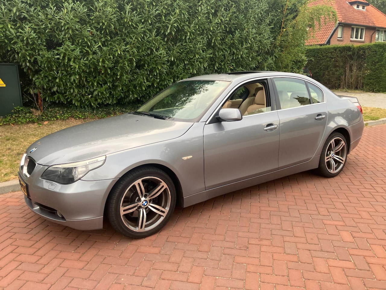BMW 5-serie - 530i Executive sedan automaat hele nette auto vele opties - AutoWereld.nl