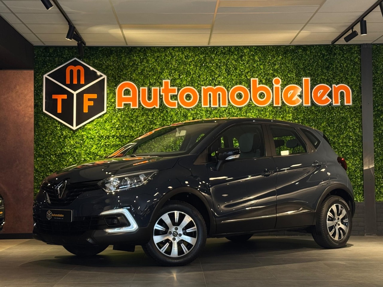 Renault Captur - 0.9 TCe Life |AIRCO|CRUISE|BLUETOOTH|NIEUWSTAAT|GARANTIE - AutoWereld.nl