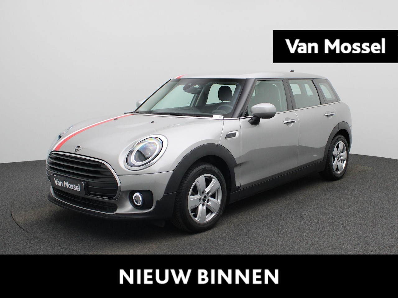 MINI Clubman - Mini 1.5 Cooper Essential | Camera | Automaat | Stoelverwarming | - AutoWereld.nl