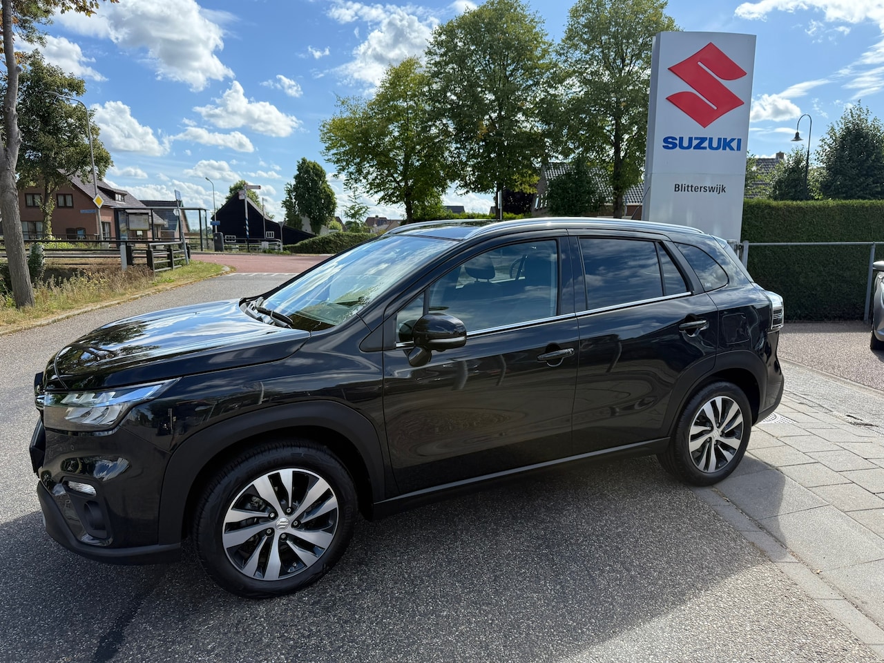 Suzuki S-Cross - 1.4 Boosterjet Style Smart Hybrid // 1500 kilo trekgewicht // Nieuwstaat // Snel te rijden - AutoWereld.nl