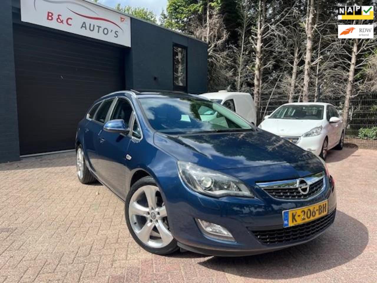 Opel Astra Sports Tourer - 1.6 Turbo Sport 180PK / 132KW / AUTOMAAT - AutoWereld.nl