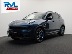Lynk & Co 01 - 1.5 261PK Plug-in Hybrid ZWARTE HEMEL 360°Camera* Pano/dak Apple/Carplay Adaptive/Cruise