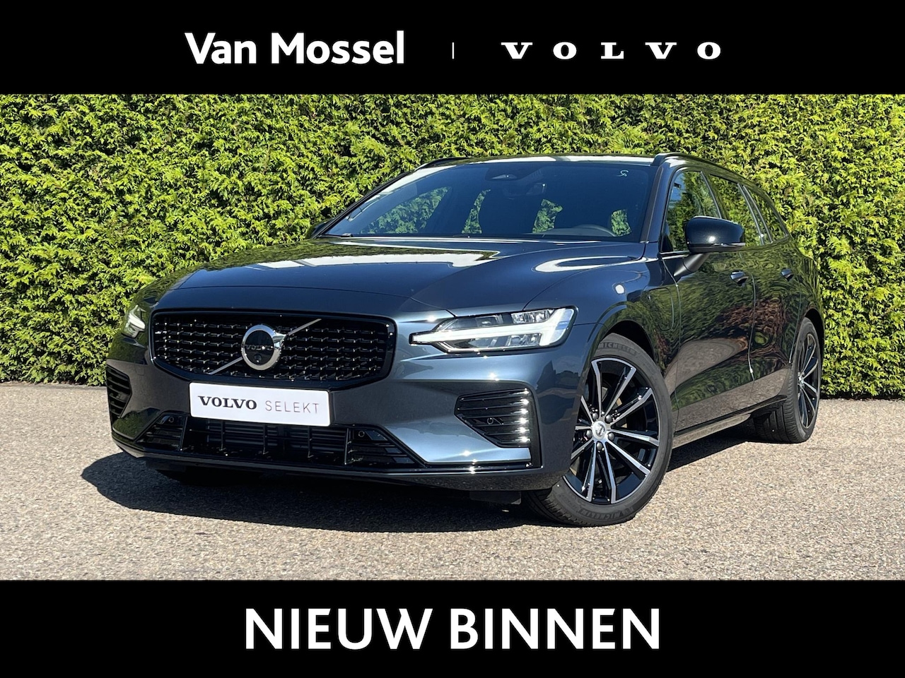 Volvo V60 - T6 Plug-in hybrid AWD Plus Dark 360 Camera | Trekhaak | Pilost Assist | Elektr. stoel | H& - AutoWereld.nl