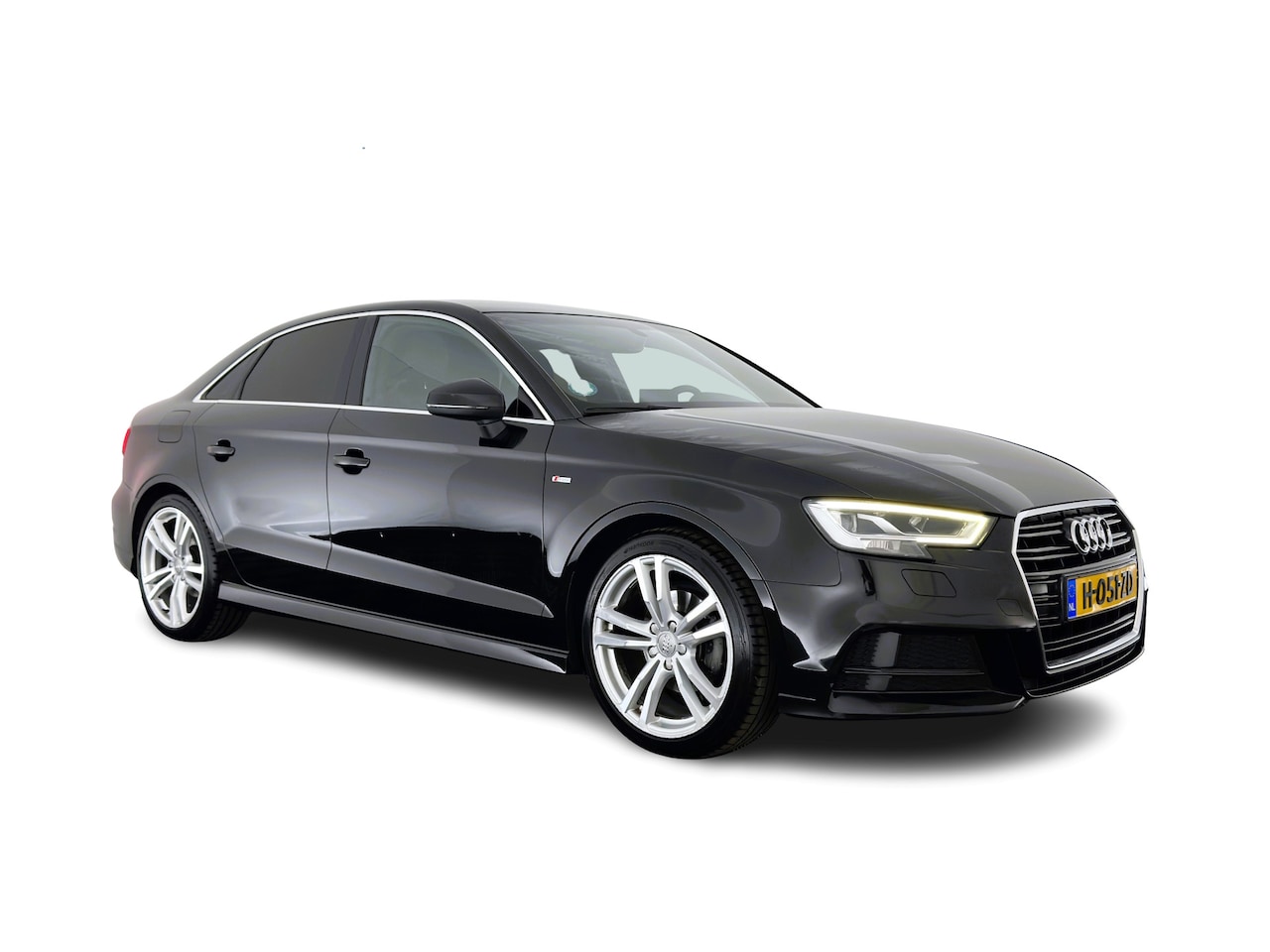 Audi A3 Limousine - 35 TFSI CoD Advance Sport S-Line-Sportpack (INCL-BTW) Aut.*DIGI-COCKPIT | LEATHER-FABRIC | - AutoWereld.nl