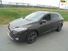Renault Mégane Estate - Megane 1.5 dci Bose airco ecc panorama dak navigatie pdc