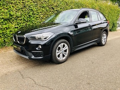 BMW X1 - SDrive18i Advantage Automaat