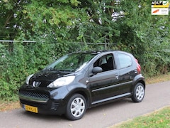 Peugeot 107 - 1.0-12V XR
