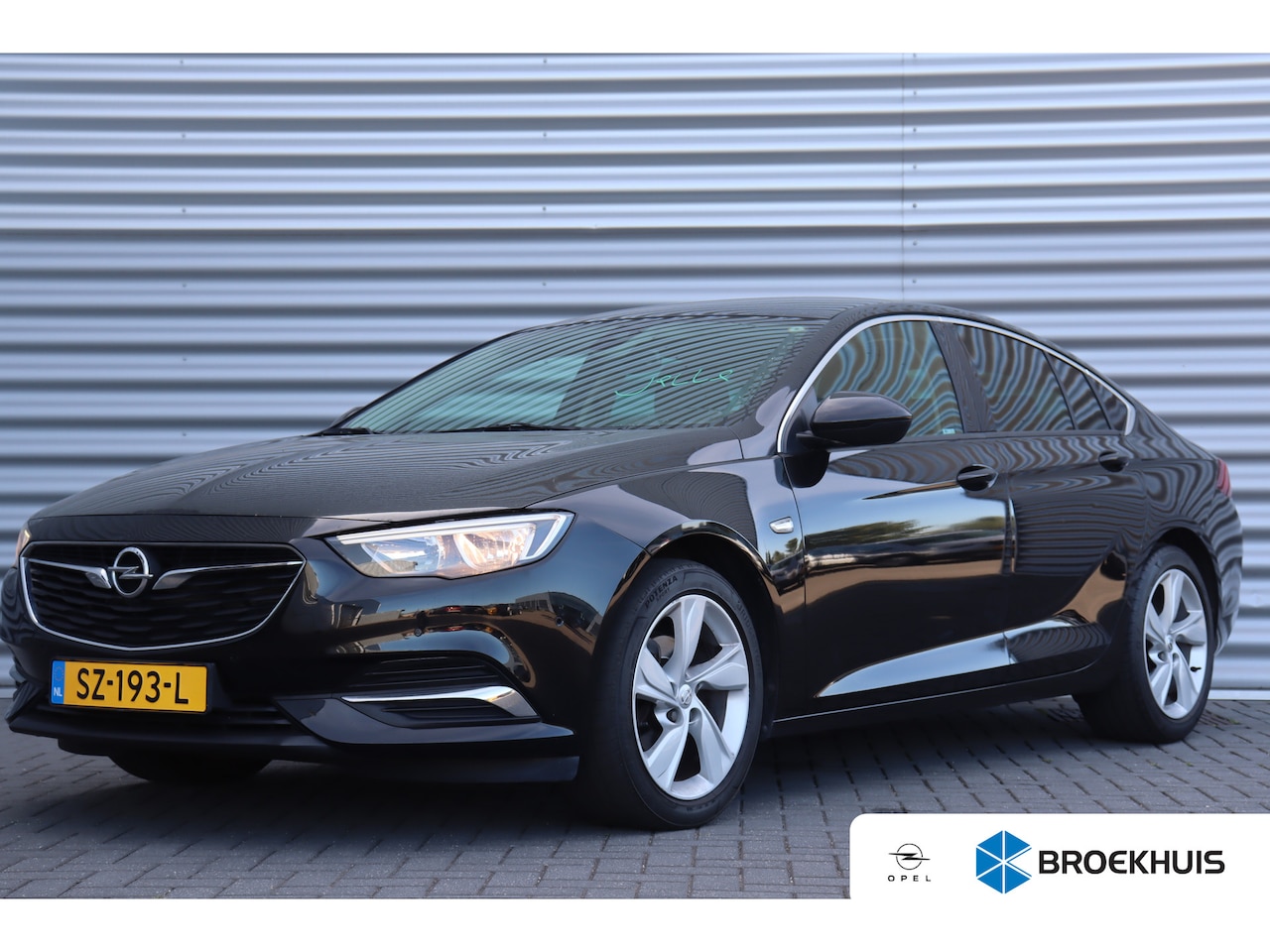 Opel Insignia Grand Sport - 1.5 TURBO 165PK INNOVATION+ / NAVI / LEDER / CLIMA / LED / PDC / AGR / 18" LMV / KEYLESS / - AutoWereld.nl