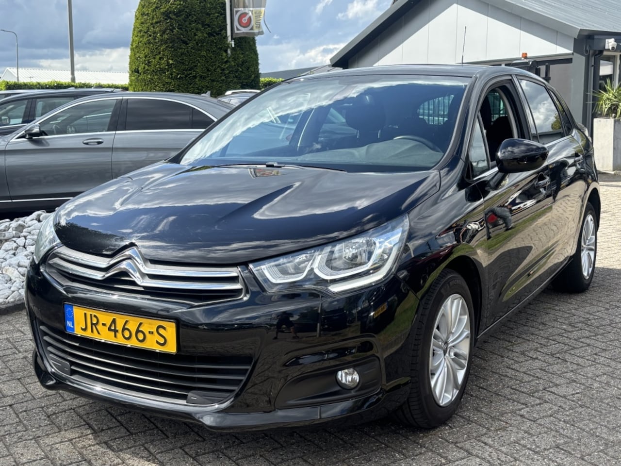 Citroën C4 - 2.0 Blue HDI 5-Deurs Zwart 2016 BTW Trekhaak - AutoWereld.nl