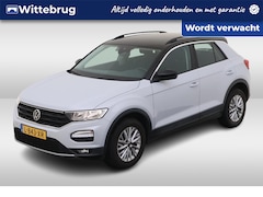 Volkswagen T-Roc - 1.0 TSI 110pk Style / Navigatie by APP / LM 16 inch / Airco / Parkeersensoren