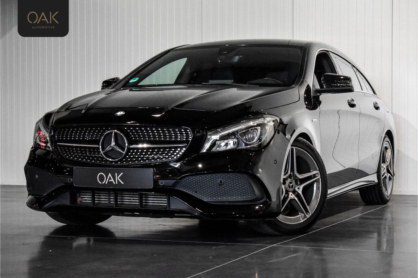 Mercedes-Benz CLA-klasse Shooting Brake - 180 Business Solution AMG 180 Business Solution AMG - AutoWereld.nl