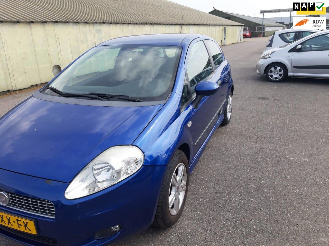 Fiat Grande Punto - 1.4 Active airco handel/export - AutoWereld.nl
