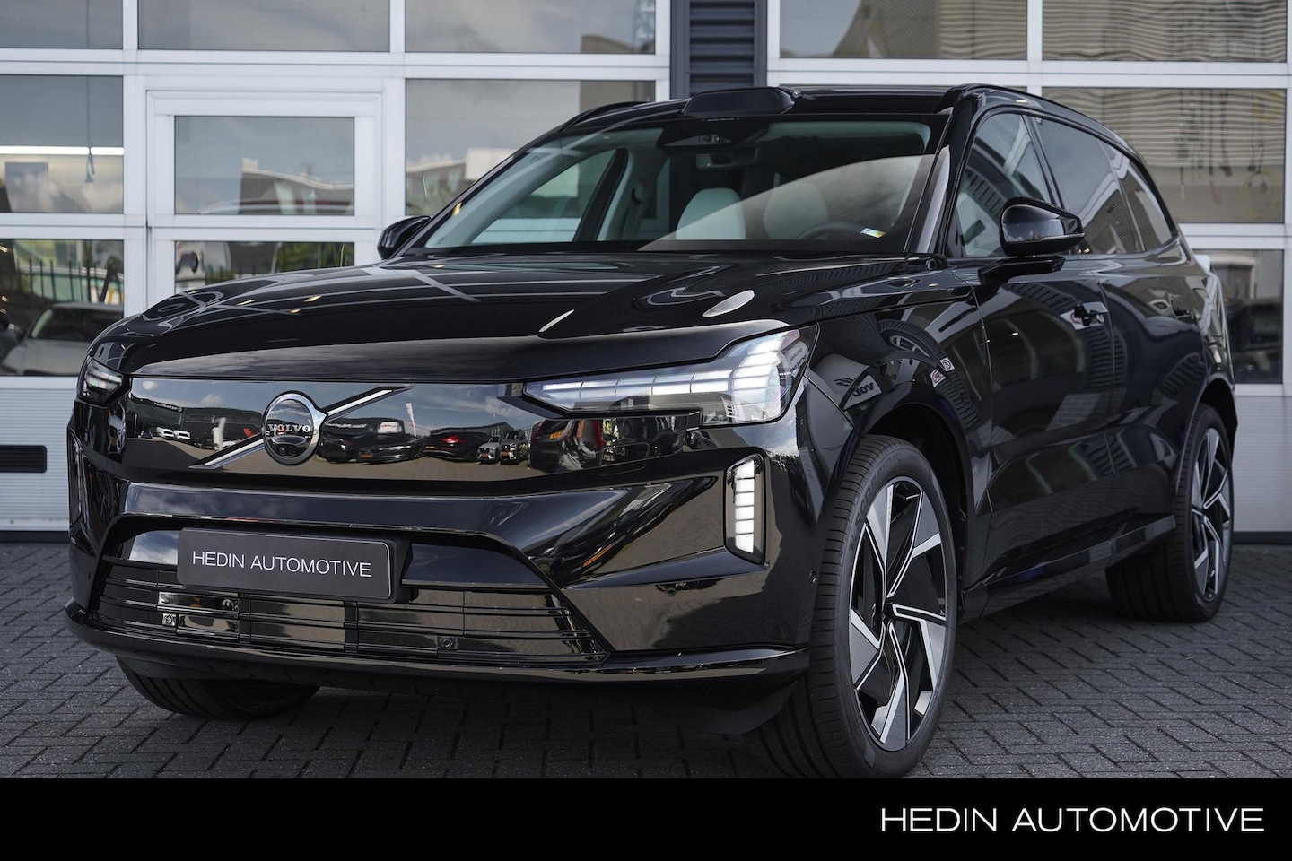 Volvo EX90 - Twin Motor Performance Ultra 7p. 111 kWh | Bose Audio | Luchtvering | 360 Camera | Glazen - AutoWereld.nl