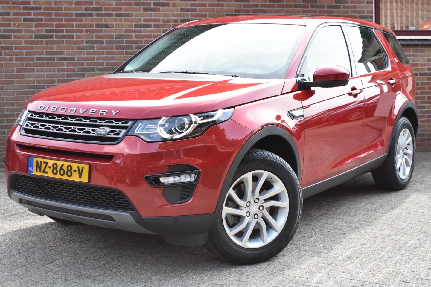 Land Rover Discovery Sport - 2.0 eD4 E-Capability HSE '17 Pano Leder Clima Navi Cruise - AutoWereld.nl