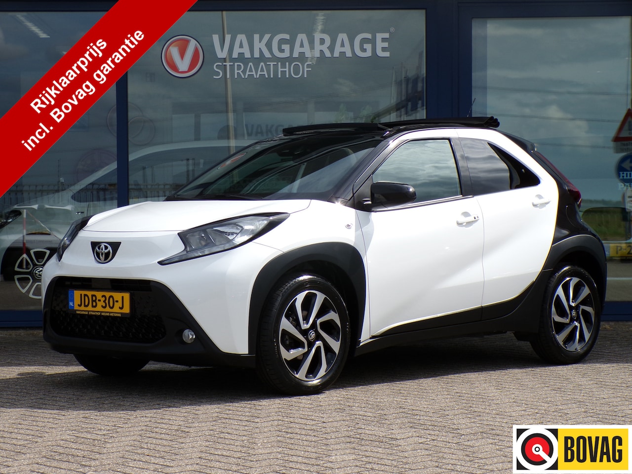Toyota Aygo X - 1.0 VVT-i S-CVT Pulse 1.0 VVT-i S-CVT Pulse, Automaat / Cabrio / Carplay + Android Auto / Keyless / Adaptive Cru - AutoWereld.nl