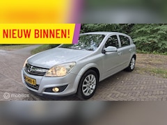 Opel Astra - 1.8 Business