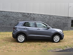 Volkswagen T-Cross - 1.0 TSI Life Automaat Stoelverwarming Parkeersensoren