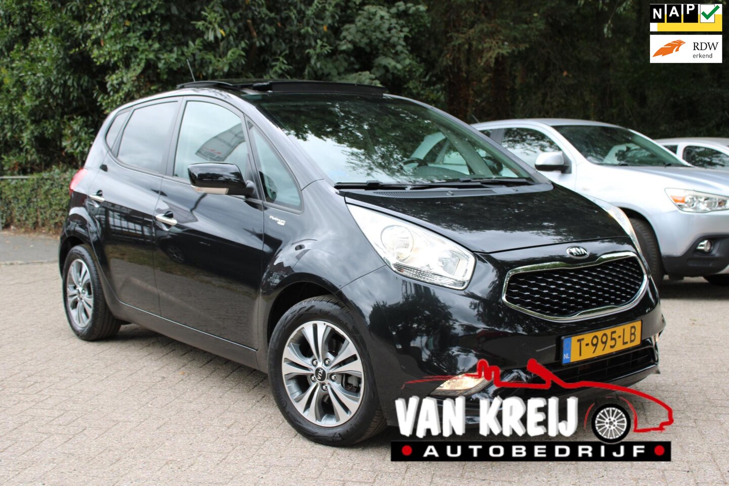 Kia Venga - 1.6 CVVT ExecutiveLine 1.6 CVVT ExecutiveLine, Automaat, Panorama, Camera, Cruise, Clima - AutoWereld.nl