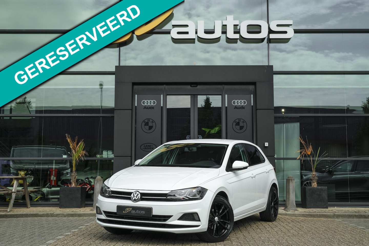 Volkswagen Polo - 1.0 TSI 95pk Highline Virtual cockpit Navigatie Adaptive cruise Climatronic PDC 17" LMV - AutoWereld.nl