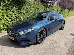 Mercedes-Benz A-klasse - 180 Business Solution AMG-NIGHT PACKAGE-Camera-19"-Widescreen