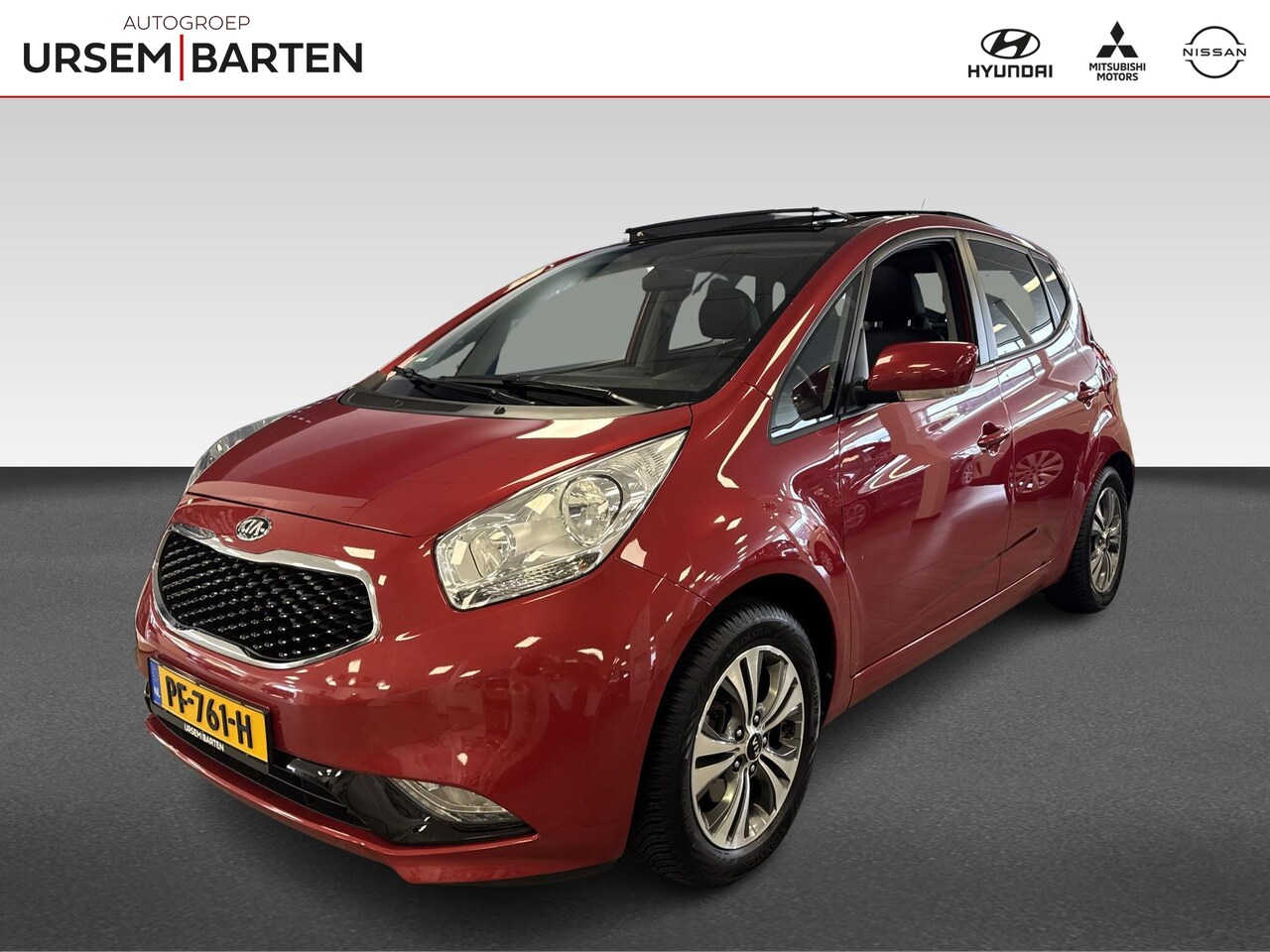 Kia Venga - 1.4 CVVT Summer Edition | navi | schuifdak | trekhaak | dealer onderhouden - AutoWereld.nl