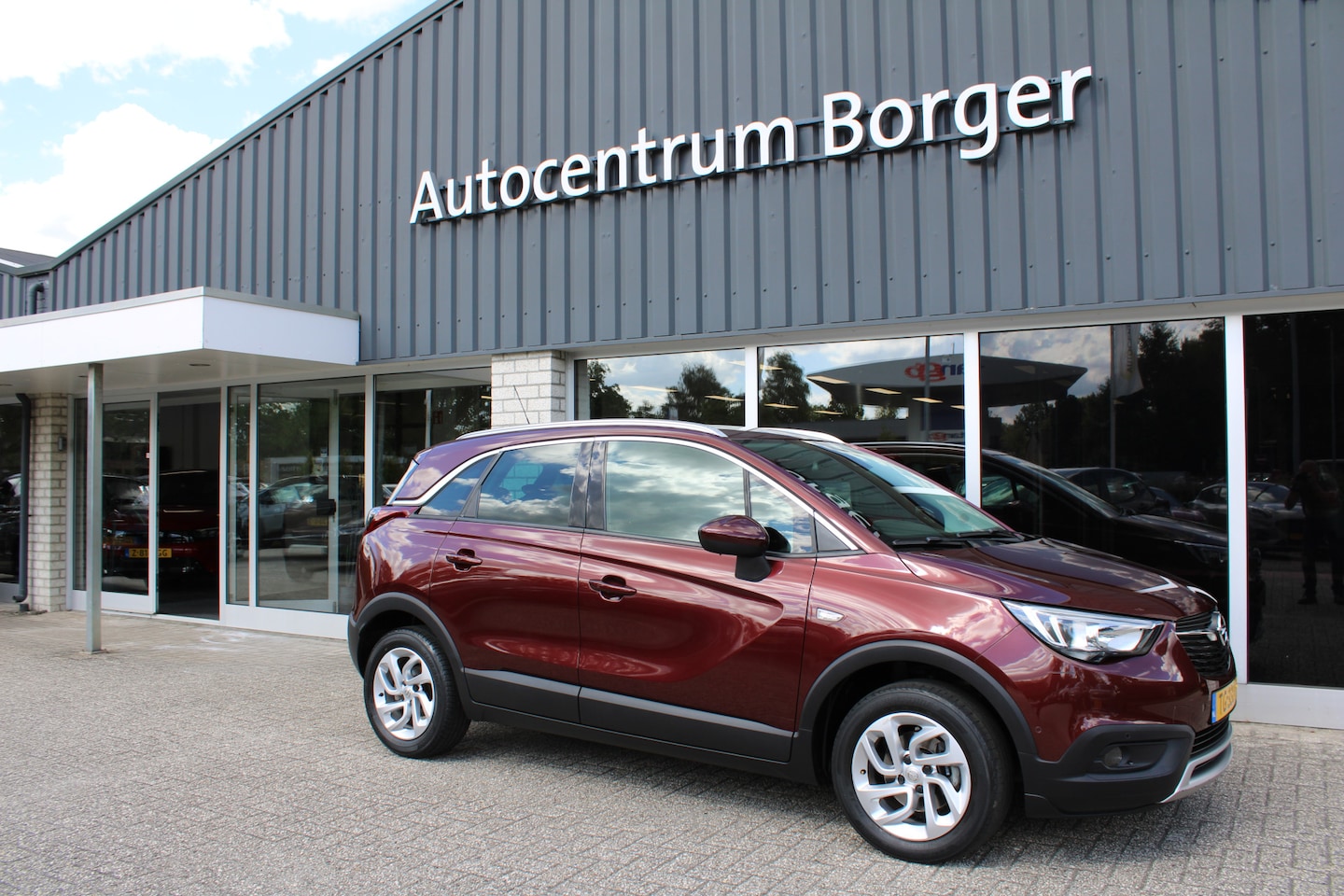 Opel Crossland X - 1.2 Turbo Automaat Innovation Navi/Clima/Camera /16"LMV/Cruise - AutoWereld.nl