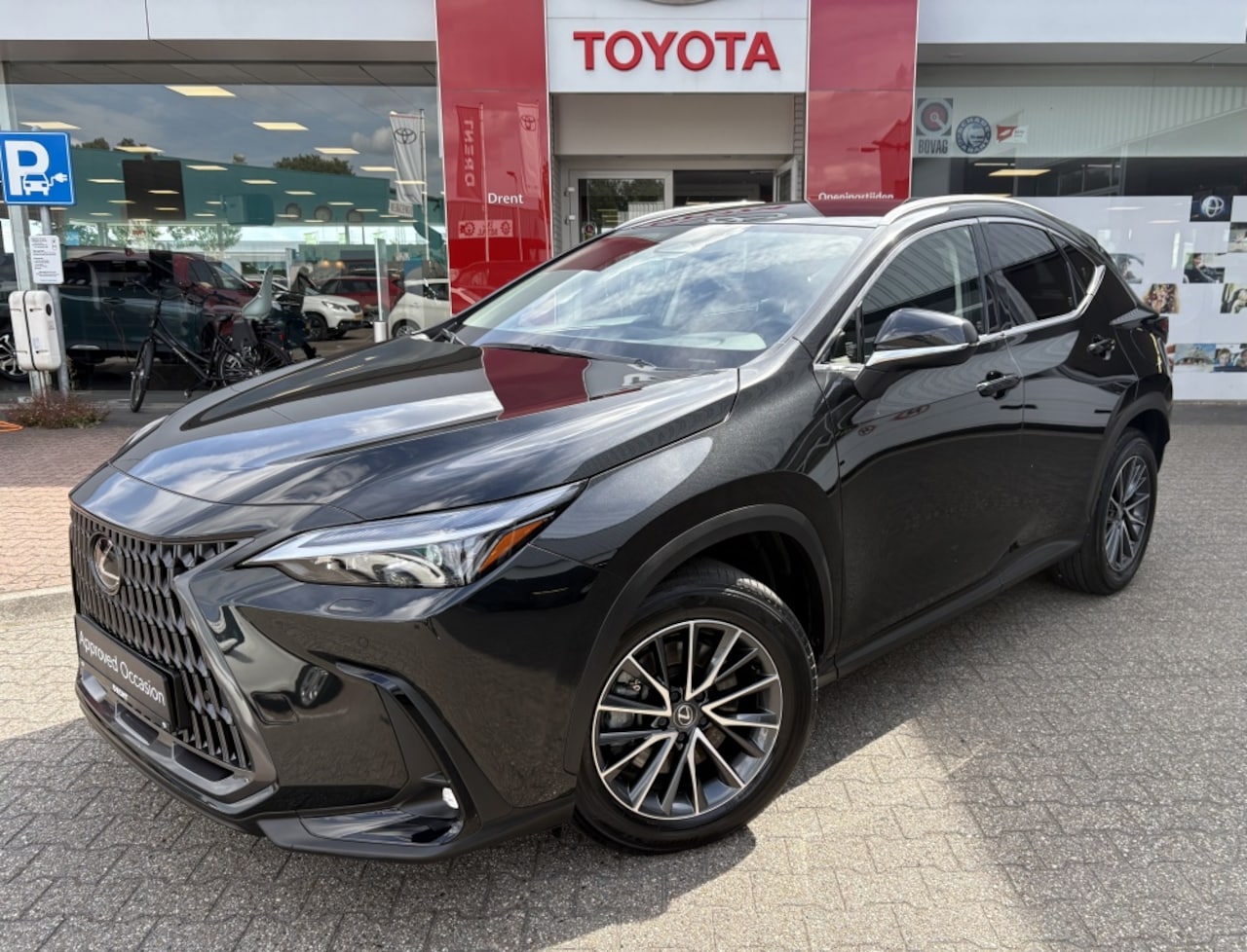 Lexus NX - 450h+ AWD Luxery Line | trekhaak | Stuur + stoelverwarming | - AutoWereld.nl