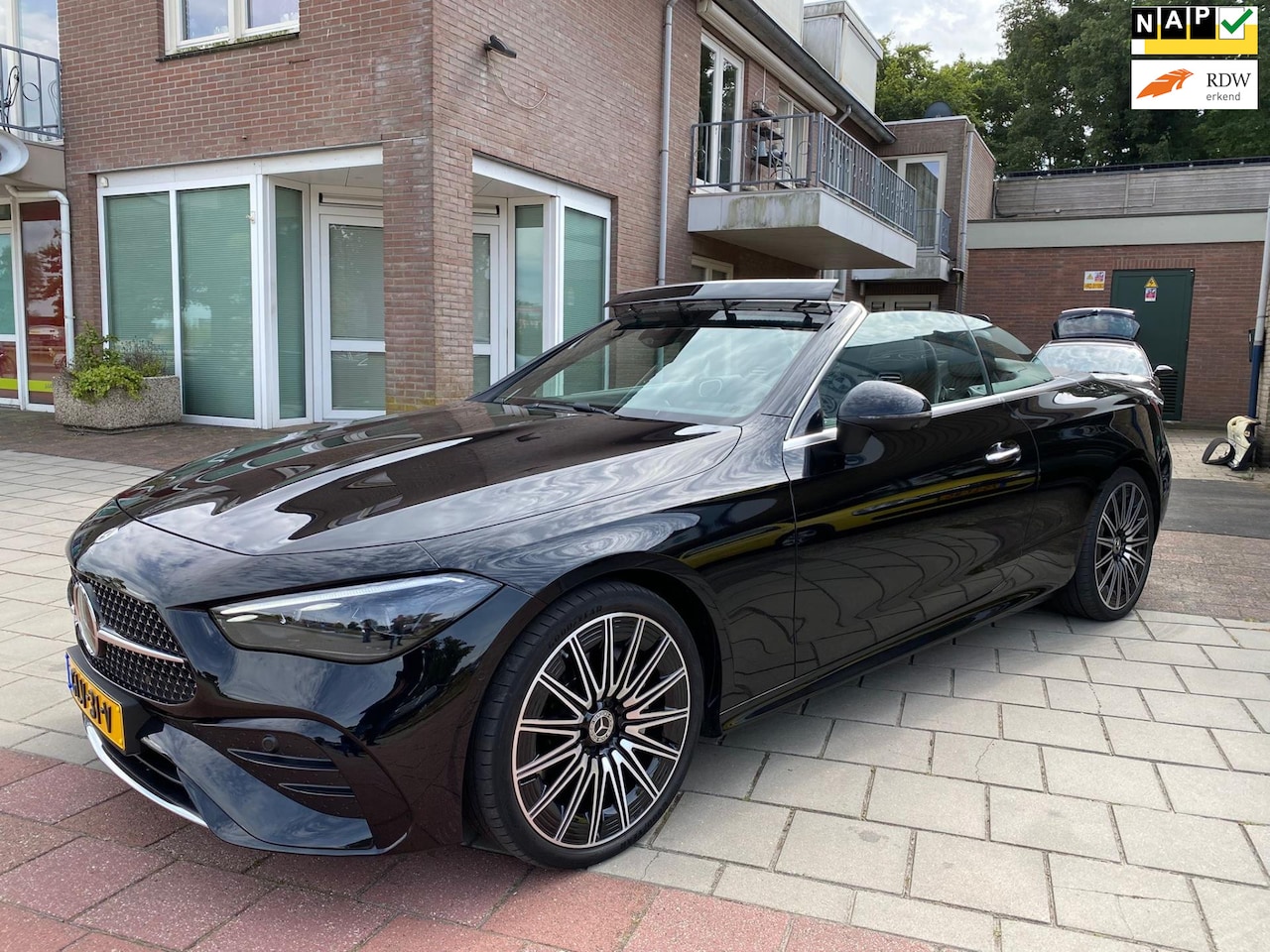 Mercedes-Benz CLE Cabriolet - 200 AMG Line VOLL OPTIES 1E EIGENAAR 31146 KM - AutoWereld.nl