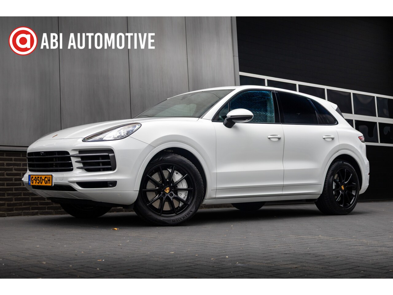Porsche Cayenne - 3.0 V6 340 pk / Lucht-Vering/ Pano-Dak/ Keyless/ 360-Camera/ Leder/ Sport-Stoelen/ Stoel.V - AutoWereld.nl
