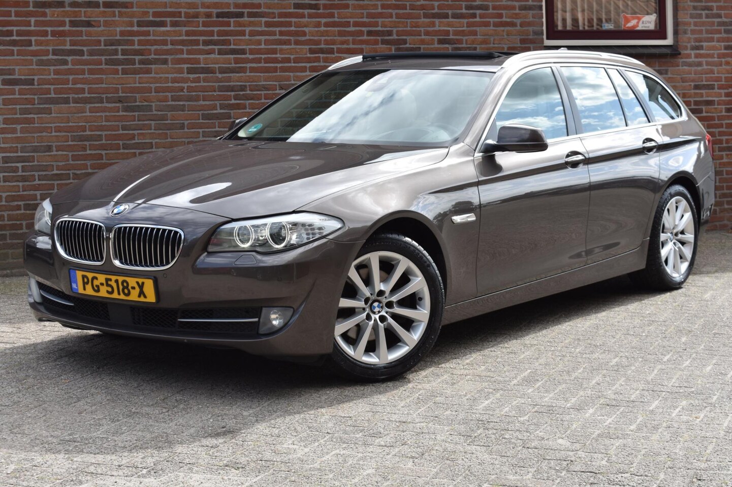BMW 5-serie Touring - 520d High Executive '13 Pano Xenon Leder Clima - AutoWereld.nl