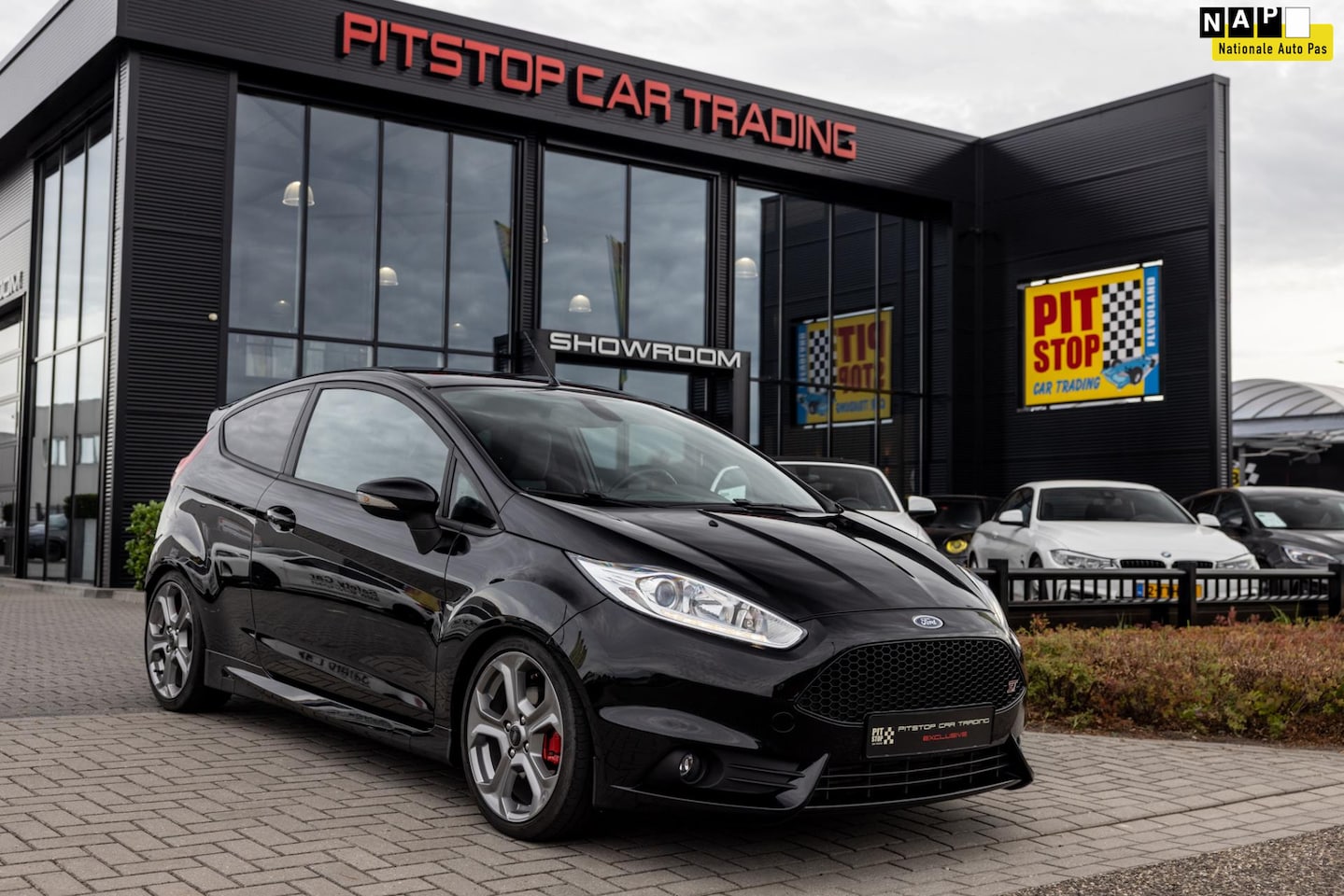 Ford Fiesta - 1.6 ST2 1.6 ST2, 182pk, Facelift, Style-Pakket, Keyless Go! - AutoWereld.nl