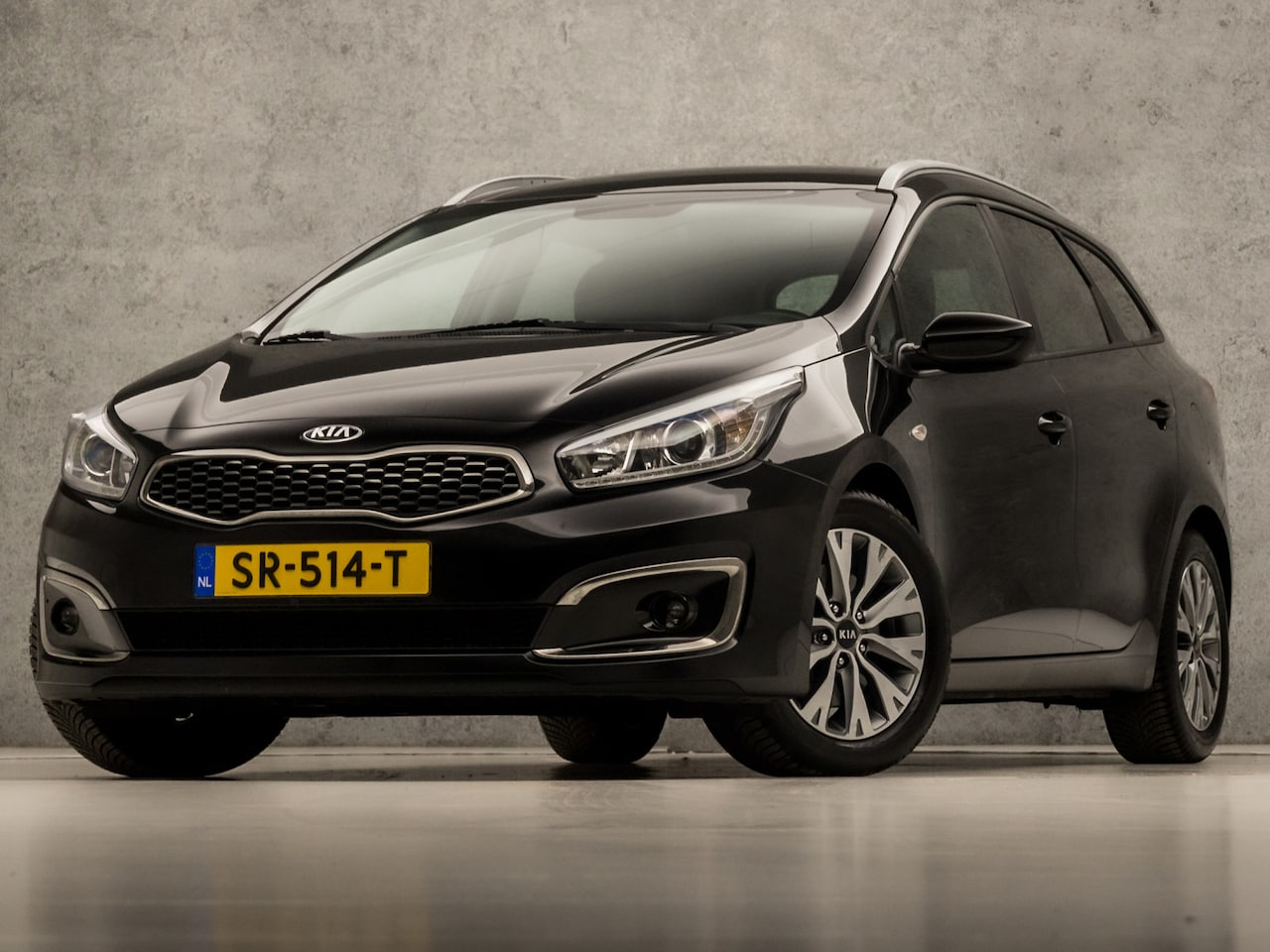 Kia Cee'd Sportswagon - 1.0 T-GDi Sport (APPLE CARPLAY, NAVIGATIE, CLIMATE, CAMERA, SPORTSTOELEN, GETINT GLAS, PAR - AutoWereld.nl