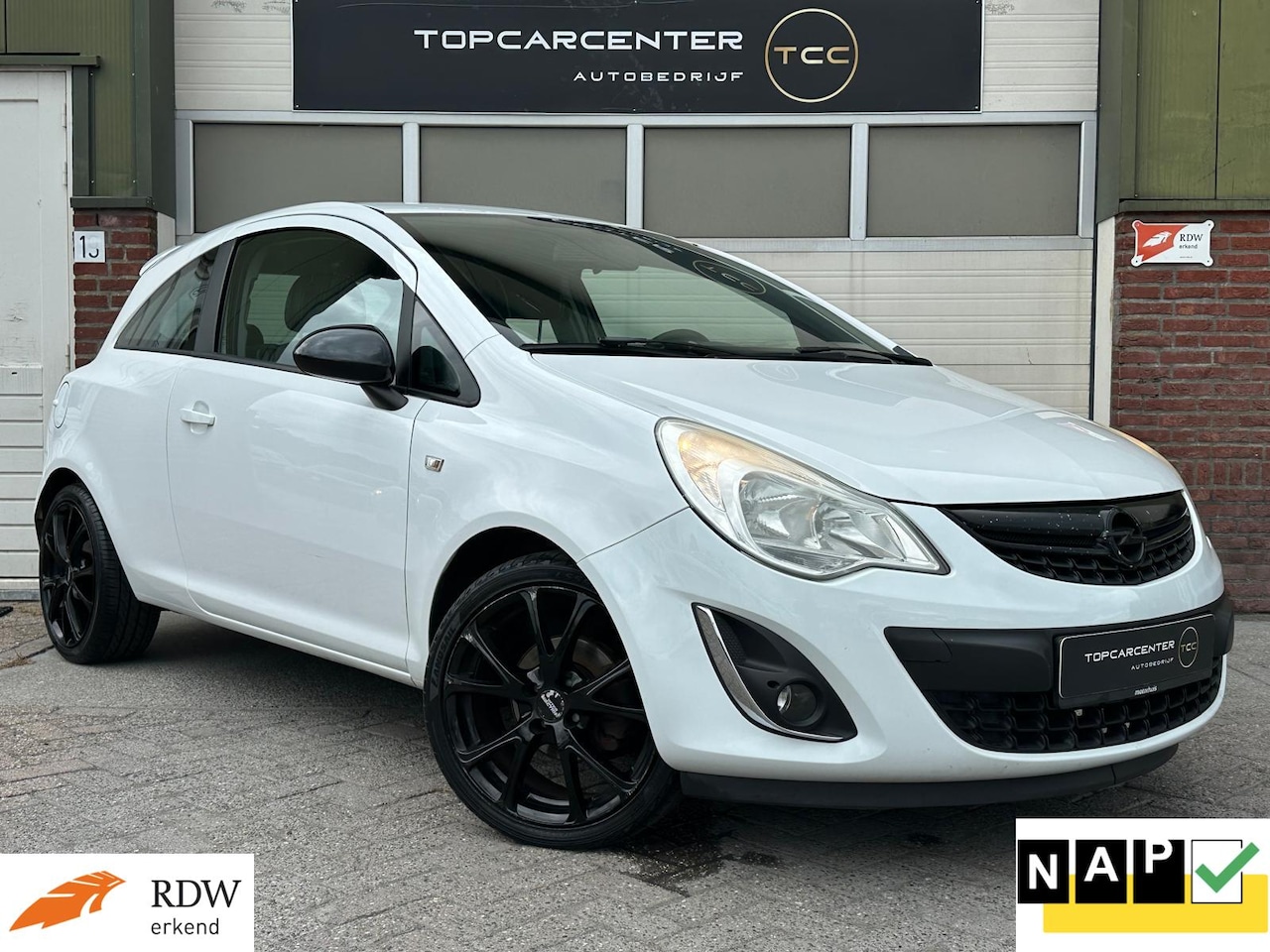Opel Corsa - 1.2 EcoFlex Anniversay/LPG/AIRCO/TREKH/APK/NAP - AutoWereld.nl