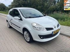 Renault Clio - 1.2-16V Collection * Airco