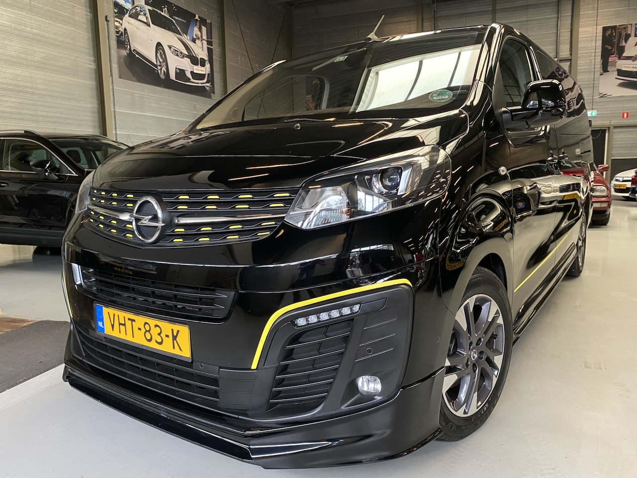 Opel Vivaro - 2.0 CDTI L3H1 DC Irmscher full options - AutoWereld.nl