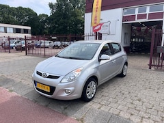 Hyundai i20 - 1.2i 78pk 5D i-Motion
