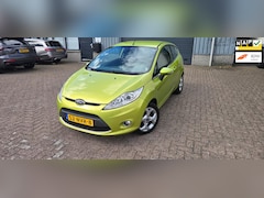 Ford Fiesta - 1.4 Titanium // Automaat // Nw Distr.riem //