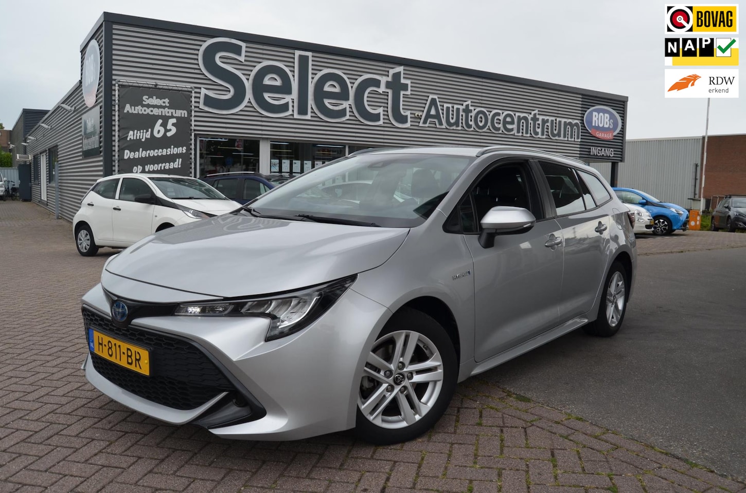 Toyota Corolla Touring Sports - 1.8 Hybrid Active| NAVI CARPLAY| LM WIELEN| - AutoWereld.nl