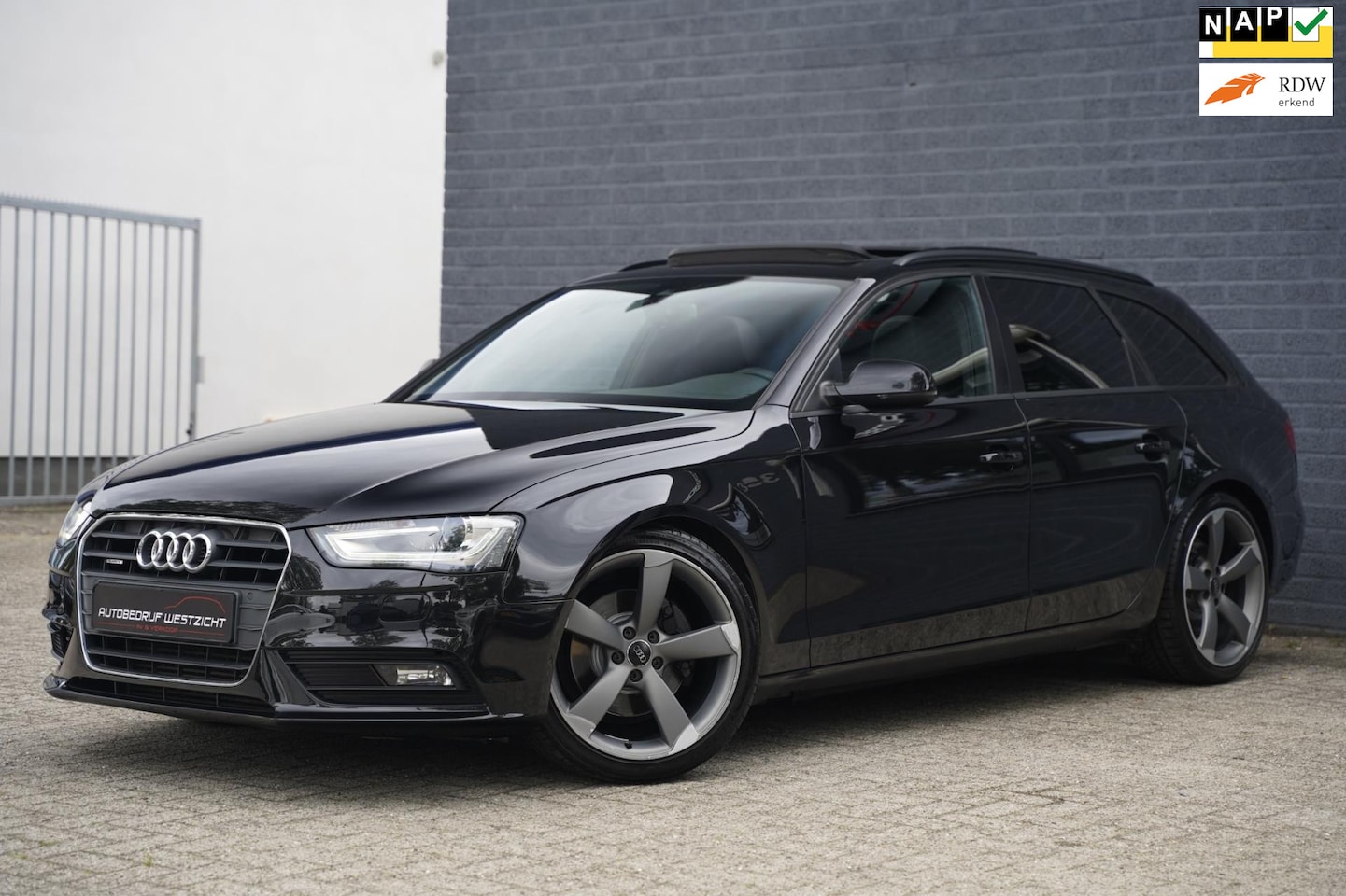 Audi A4 Avant - 2.0 TFSI quattro 225pk S-Line, Automaat, Pano - AutoWereld.nl