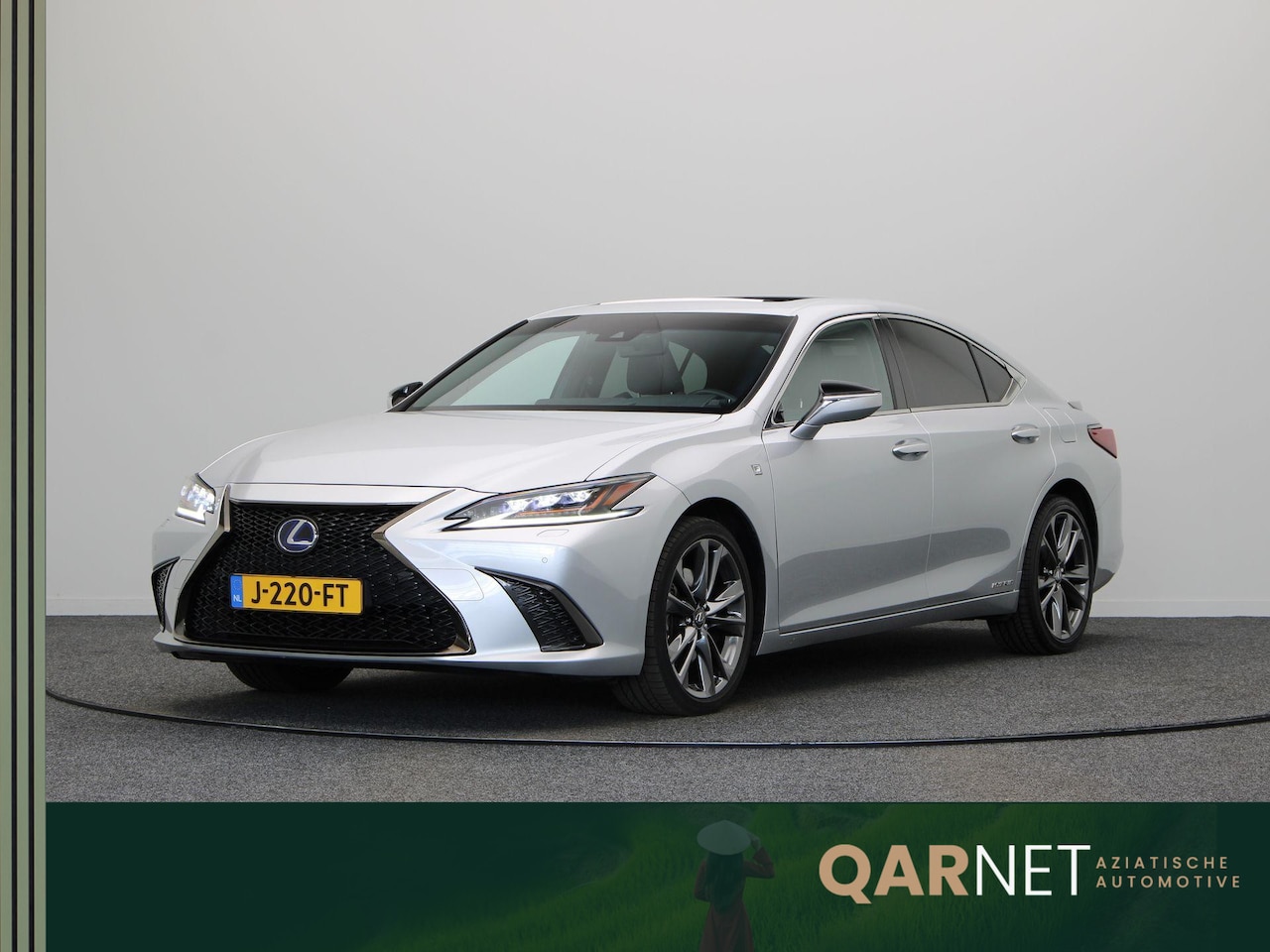 Lexus ES - 300h F Sport Premium | Sportstoelen | Stoelverwarming | Mark Levinson Audio | Slechts 4340 - AutoWereld.nl