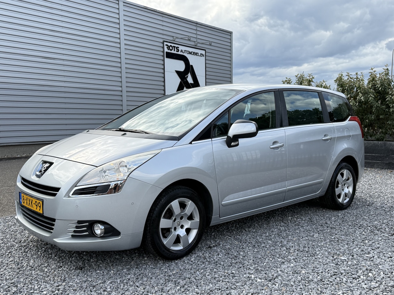 Peugeot 5008 - 1.6 VTi Active 7p. Navi|Clima|Cruis|PDC Zilver - AutoWereld.nl